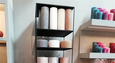 Regale,                     verschiedene Artikel