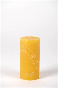 Rustic Zylinderkerze, 12cm x Ø60mm, ocker Rustic Zylinderkerze, 12cm x Ø60mm, ocker