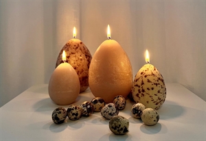 Eierkerze gefleckt, 8.5cm x Ø65mm, butter Eierkerze gefleckt, 8.5cm x Ø65mm, butter