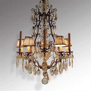 Lampe hängend, elektrisch & mit Kerzen Lampe hängend, elektrisch & mit Kerzen