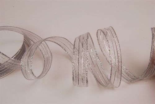 Band 20m/ 15mm, Streifen im Tüll, silber Band 20m/ 15mm, Streifen im Tüll, silber