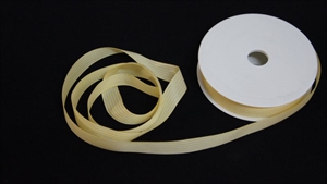 Band 20m/ 15mm, Längsstreifen, gelb Band 20m/ 15mm, Längsstreifen, gelb