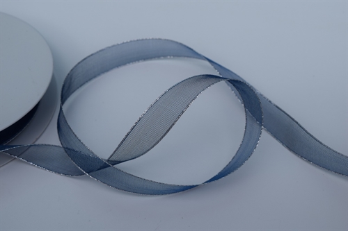 Band 50m/ 15mm, Organza mit Silberkante, dblau Band 50m/ 15mm, Organza mit Silberkante, dblau