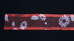 Band 25m/ 40mm, Tüll mit Blumen, rot Band 25m/ 40mm, Tüll mit Blumen, rot