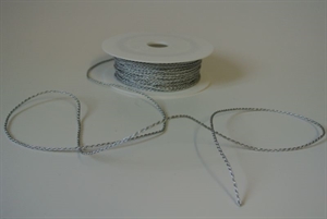 Cordel 50m/ 1.5mm, Lurex, silber Cordel 50m/ 1.5mm, Lurex, silber