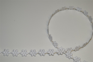 Band 25m/ 10mm, Blumengarland, weiss Band 25m/ 10mm, Blumengarland, weiss