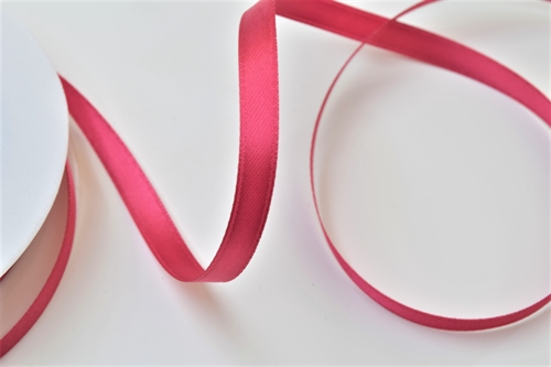 Band 25m/ 07mm, Double face Satin, brombeer Band 25m/ 07mm, Double face Satin, brombeer