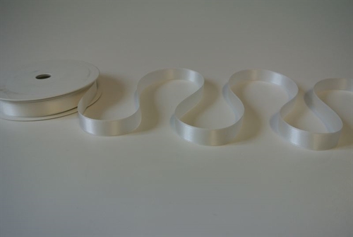 Band 25m/ 15mm, Double face Satin, ecru Band 25m/ 15mm, Double face Satin, ecru