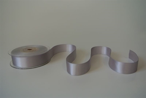 Band 25m/ 25mm, Double face Satin, hellgrau Band 25m/ 25mm, Double face Satin, hellgrau