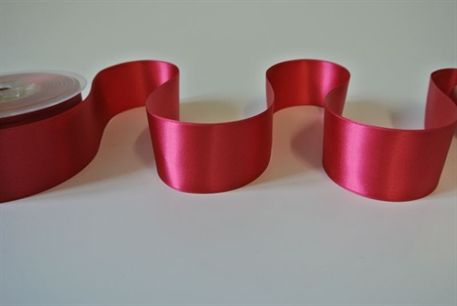 Band 25m/ 40mm, Double face Satin, brombeer Band 25m/ 40mm, Double face Satin, brombeer