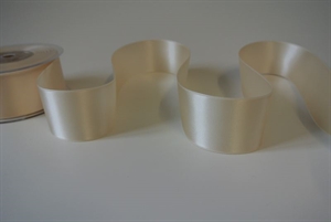 Band 25m/ 40mm, Double face Satin, beige Band 25m/ 40mm, Double face Satin, beige