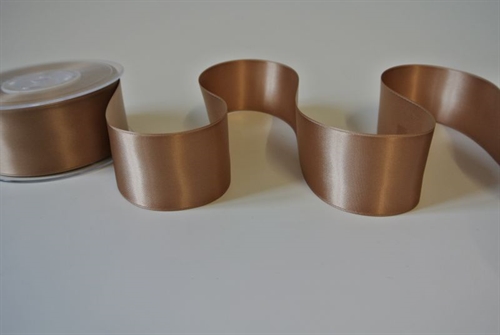Band 25m/ 40mm, Double face Satin, leber Band 25m/ 40mm, Double face Satin, leber