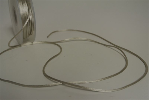 Band 25m/ 2mm, Seiden-Cord, silber