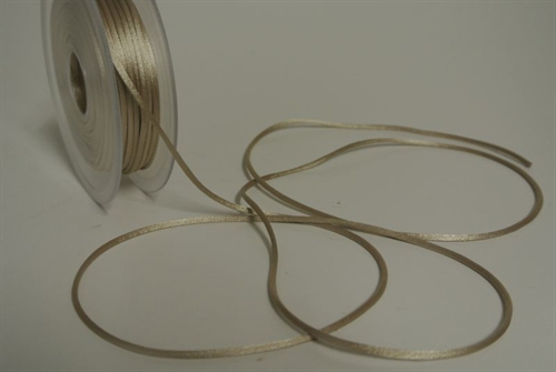 Band 25m/ 2mm, Seiden-Cord, leber Band 25m/ 2mm, Seiden-Cord, leber