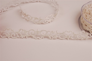 Band 10y/ 25mm, Ornament klebend, ecru Band 10y/ 25mm, Ornament klebend, ecru