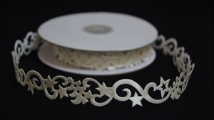 Band 10y/ 22mm, Sterne/ Tanne klebend, ecru Band 10y/ 22mm, Sterne/ Tanne klebend, ecru