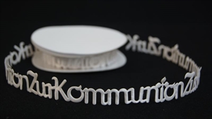 Band 10y/ 25mm, ZurKommunion 58x klebend, weiss Band 10y/ 25mm, ZurKommunion 58x klebend, weiss