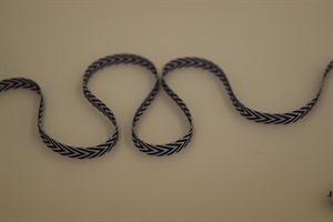 Band 25m/ 6mm, Fischgrat, schwarz Band 25m/ 6mm, Fischgrat, schwarz