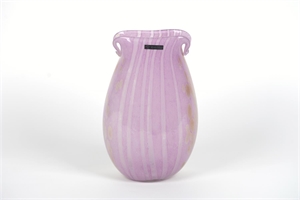 Glasvase, Luna L19.5x 11x H30cm, lilla Glasvase, Luna L19.5x 11x H30cm, lilla