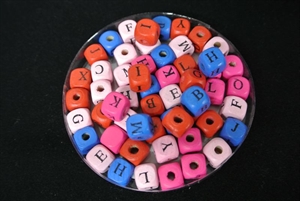Letterbeads, Holz 10mm - 54 Stk, pink/rosa/gelb
